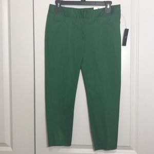 Woman’s Dress Capris, green